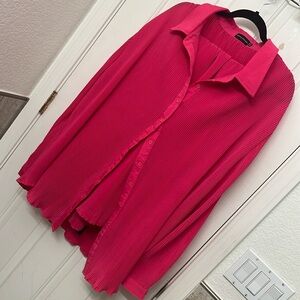 Top and bottom pants long sleeves hot pink very comfortable size 18